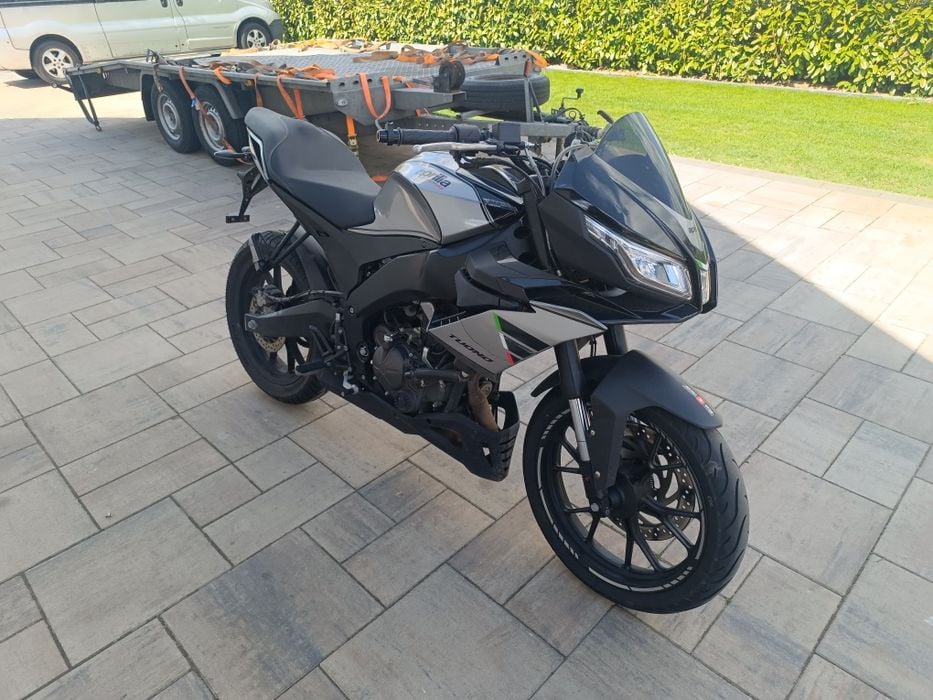 Aprilia tuono 125 23r 9500km jak nowa !