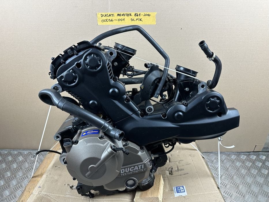 Ducati Monster 821 Silnik Motor Engine 2016 Montaż ! Idealny !