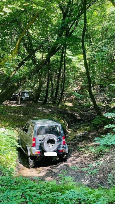 Suzuki Jimny - off-road