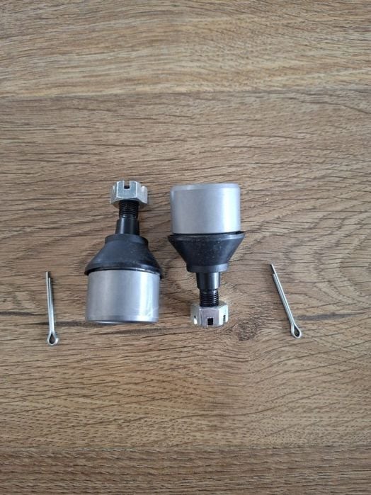 Sworzen wahacza dolnego Polaris Quad ATV