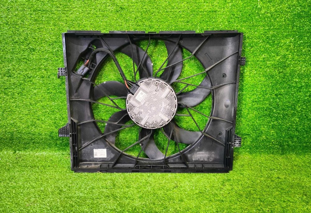 Wentylator Chłodnicy Wody Jeep Grand Cherokee WK2 Durango SRT 6.4