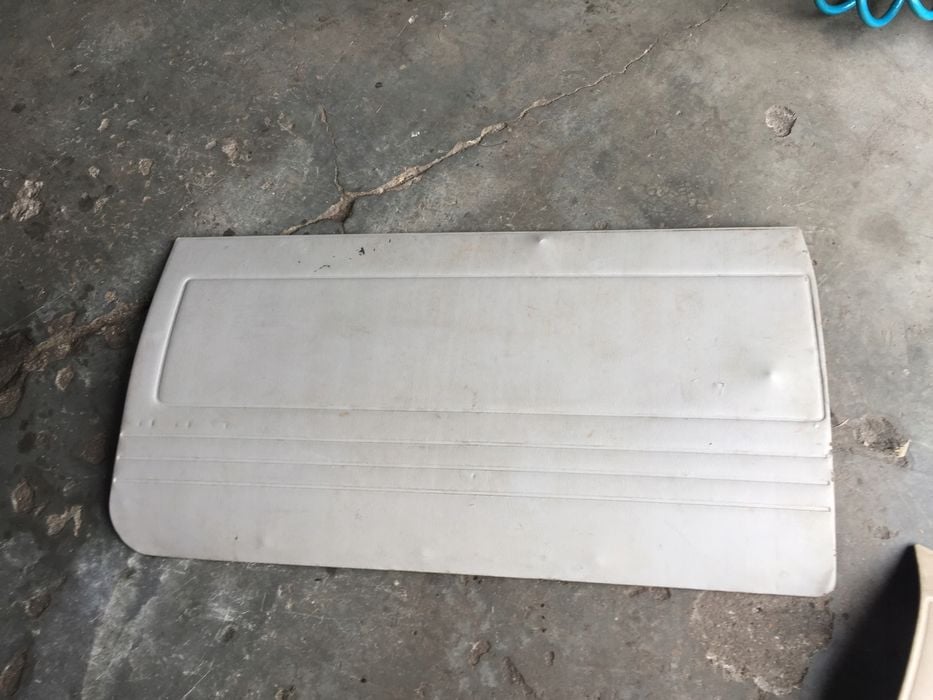 patrol y61 boczek tapicerka drzwi bagażnika prawa