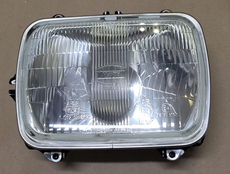 lampa przód reflektor r2 koito ramka chrom mazda jeep toyota hiace celica