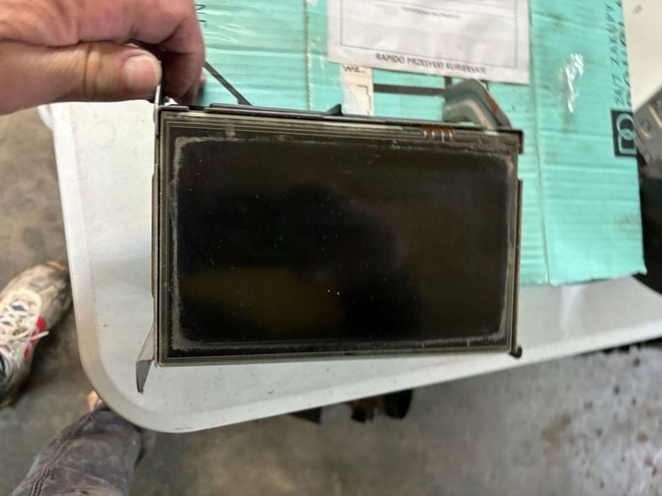 nissan navara d40 pathfinder r51 lift wyświetlacz nawigacji 28091-5x0