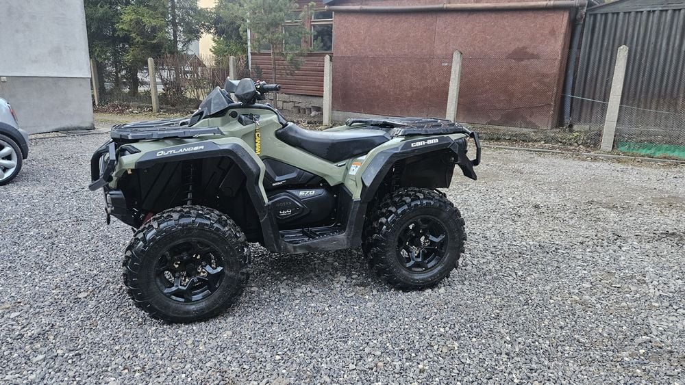 Can-am Outlander 570 Zarejstrowany