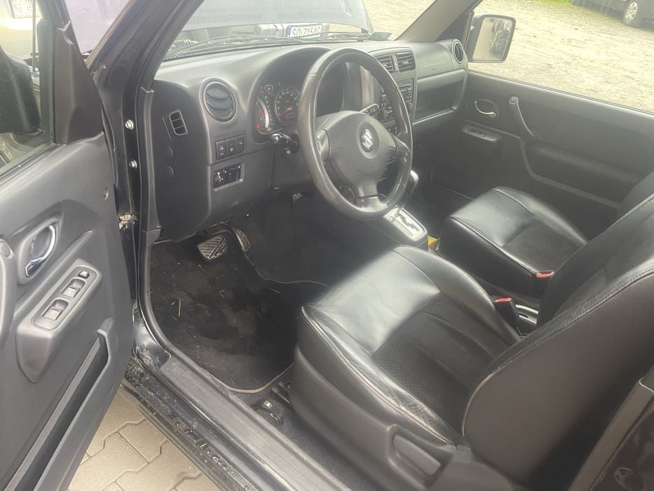 Fotele siedzenia kanapa Suzuki Jimny lift 07r skóra alkantara wnętrze komplet