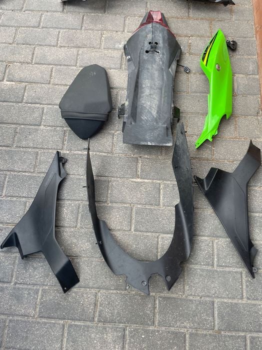 Kawasaki ninja 400 owiewki reflektor lampa tył