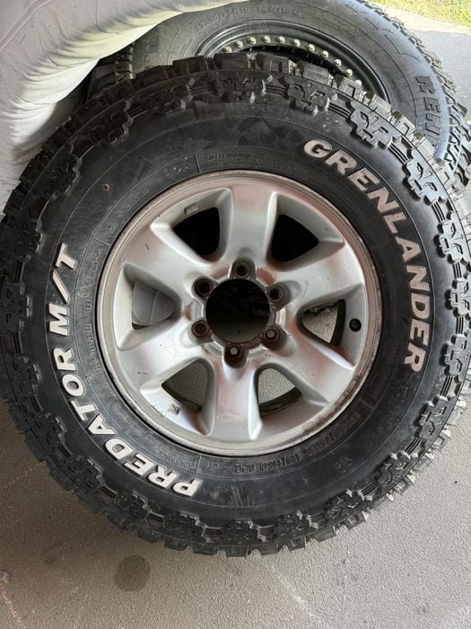 Koło zapasowe predator MT 265/75 r16 nissan patrol y61
