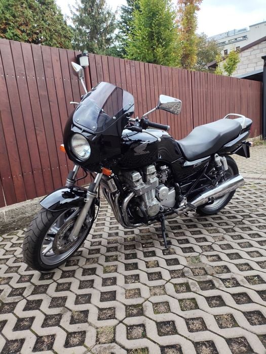 Honda cb 750 seven fifty