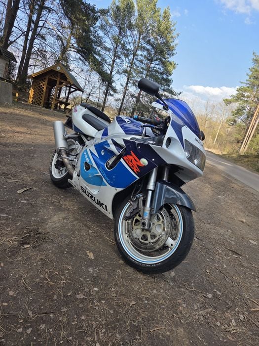 Suzuki gsxr 750 srad wtrysk