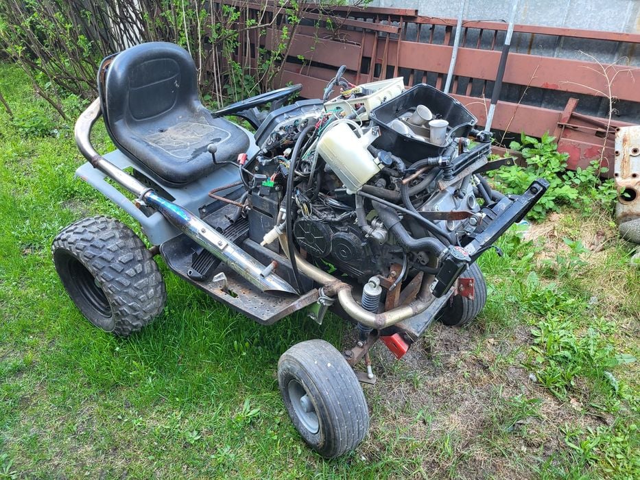 Traktorek z silnikiem Honda VFR 750