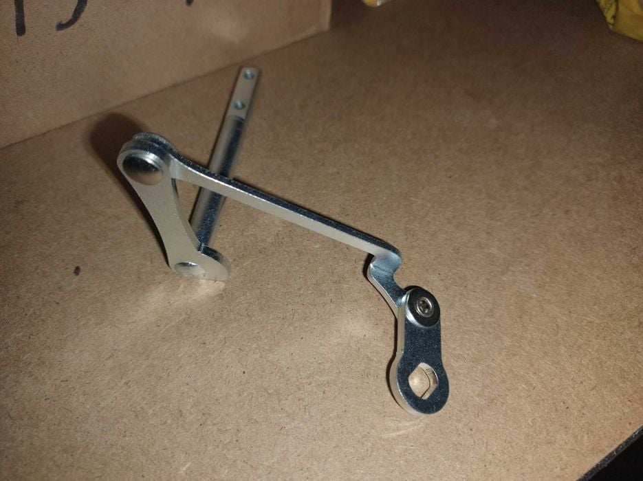 Yamaha yz 125 rok 96-04 cięgno sterowania zaworu wydechowego