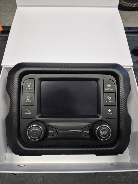 Radio jeep wrangler jl