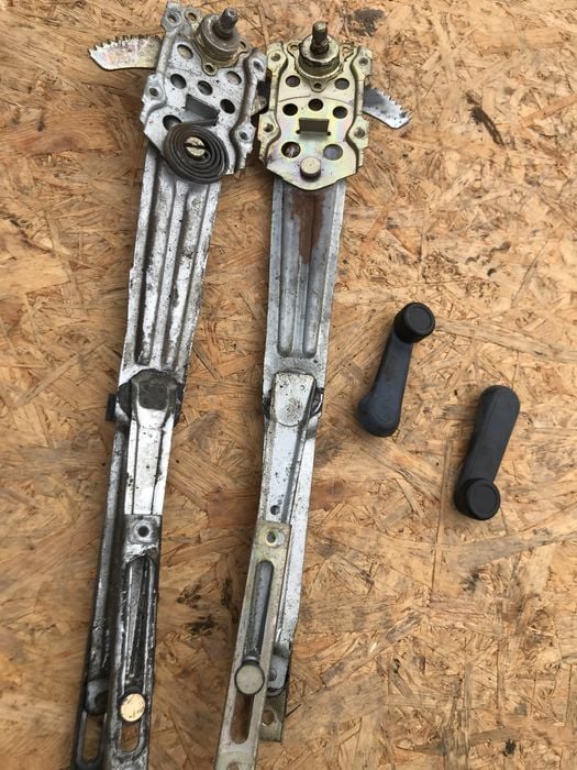 Suzuki samurai podnosnik szyby korbka mechanizm