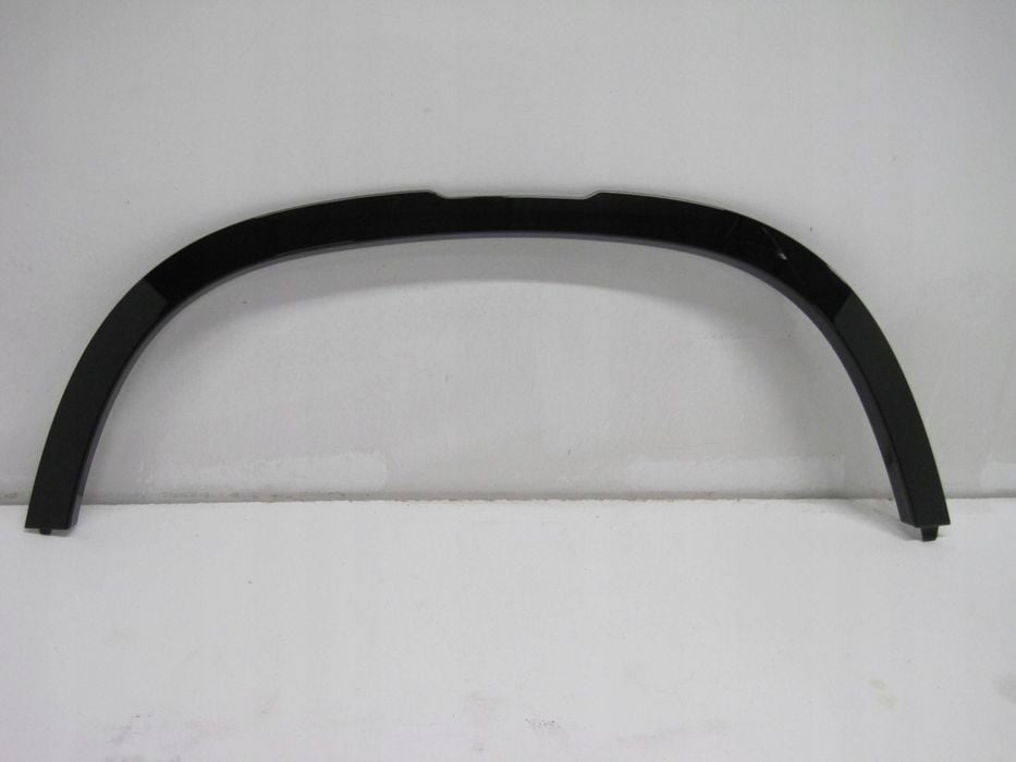 LISTWA BŁOTNIKA LEWA PRZEDNIA LAND ROVER DEFENDER L8B216A075BB