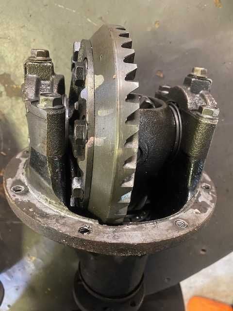 Suzuki Jimny 1,3 Główka przedniego mostu 43/10 i43/11