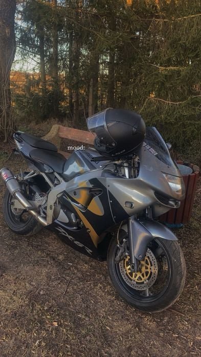 Kawasaki ZX600 zx6r