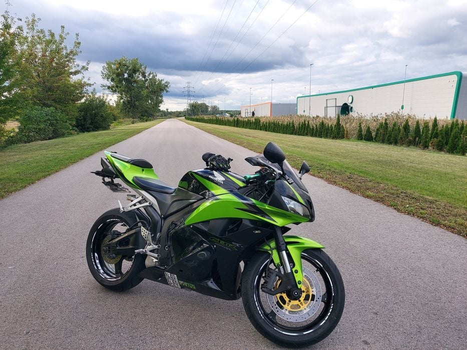 Honda cbr 600rr pc40