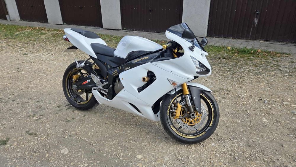 Kawasaki zx6r  2005