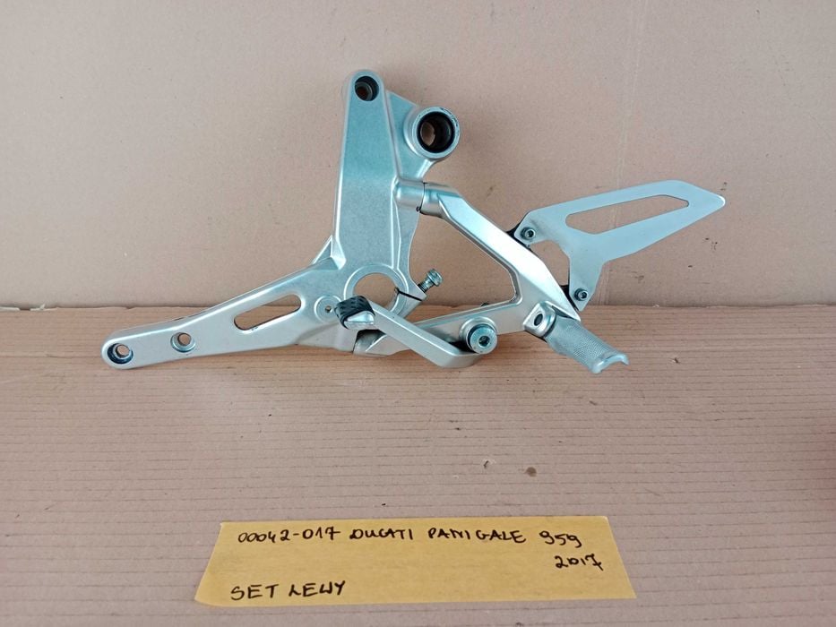 Ducati Panigale 959 Set Podnóżek Lewy Kierowcy Przód Przedni 16-19