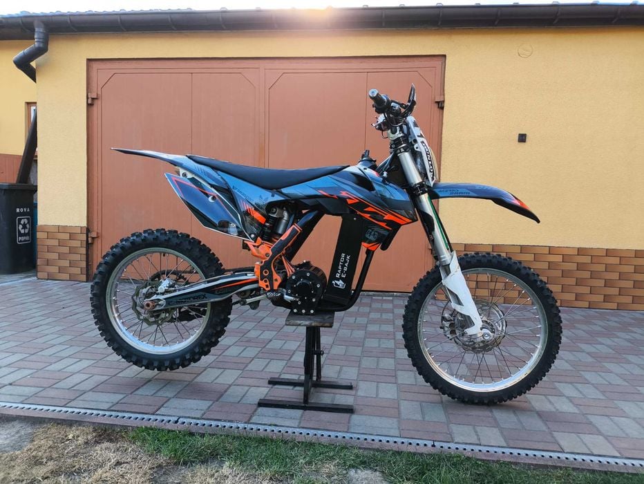 Promo -10% Elektryczny KTM 26KW QS138 90H V3 + ND72680 AKU LG 72V 61Ah