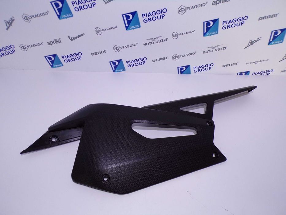 Osłona łańcucha Aprilia RS660 Tuono 660 Oryginał OEM.