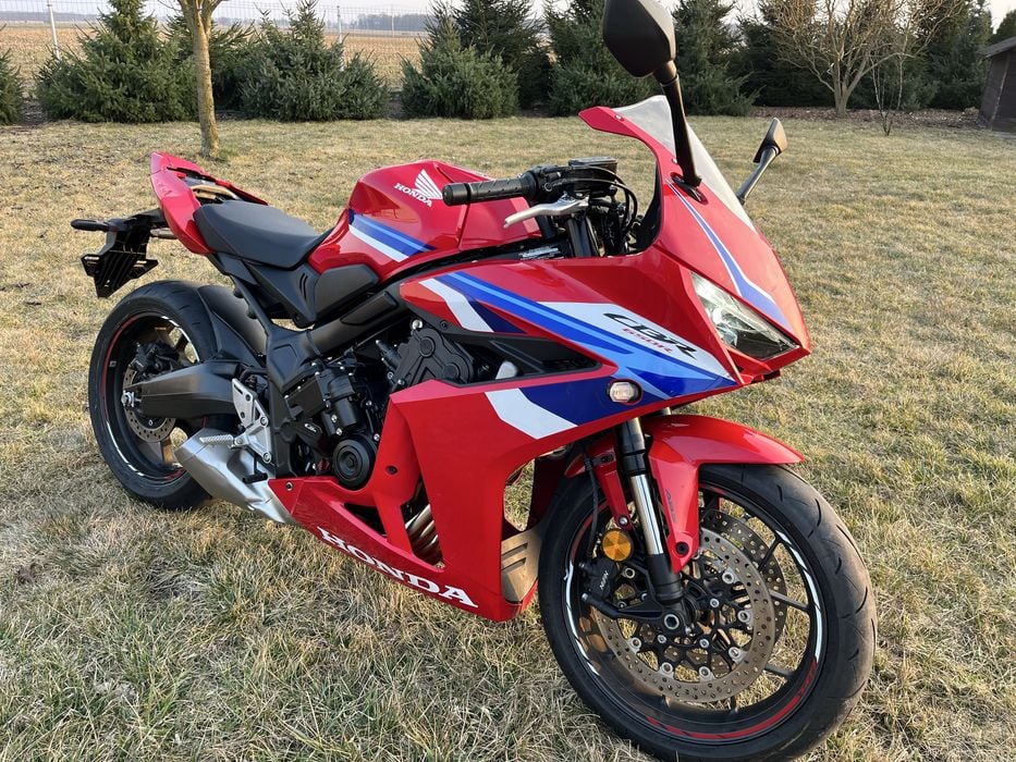 Honda CBR 650 R  E-Clutch 2024 rok Kat A