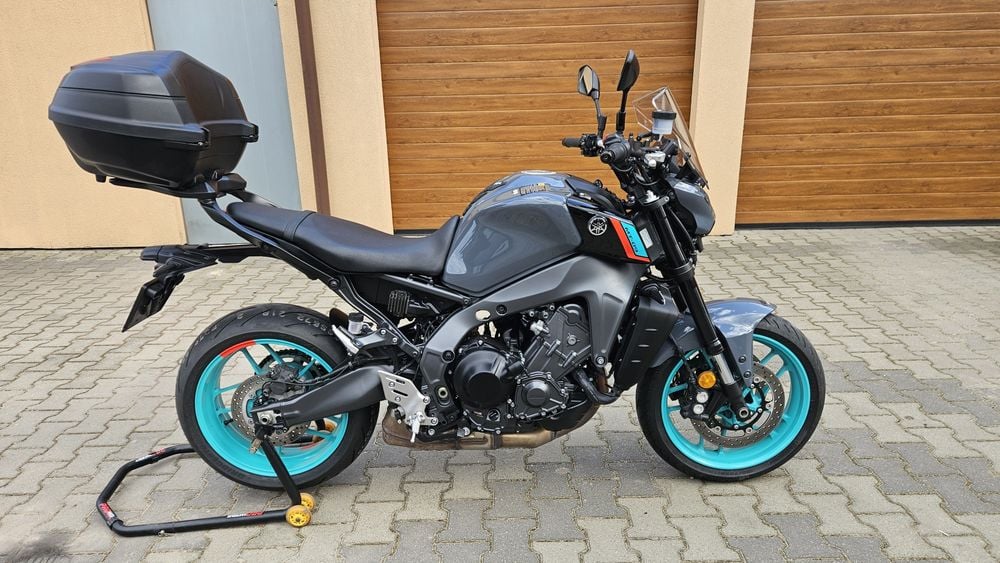 Yamaha MT09 2022 - niski przebieg - gotowa do sezonu