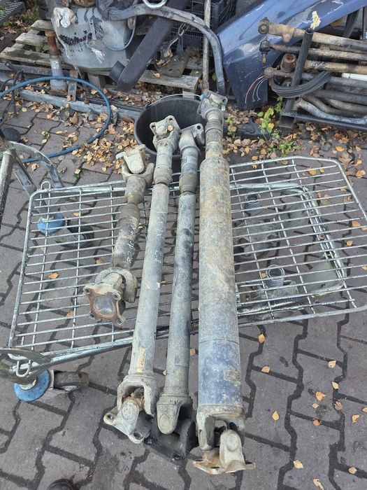 Nissan Patrol Y61 2.8 tdi  wał napędowy