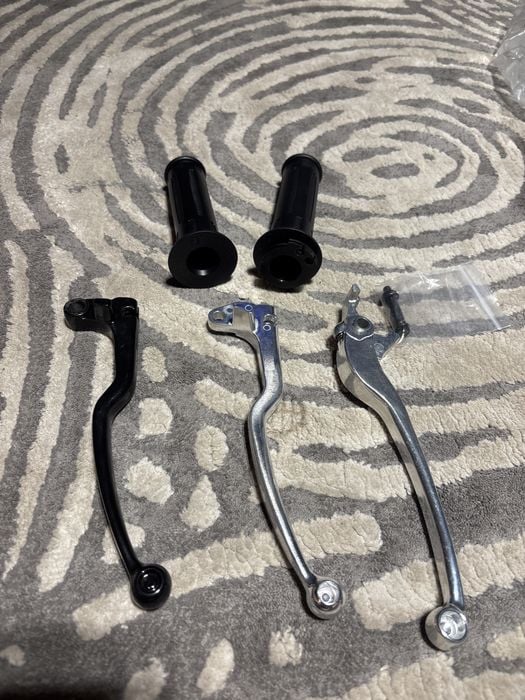 Manetki gripy suzuki gsx-r gsxr 600 750 K5 K6 K7 K8 K9