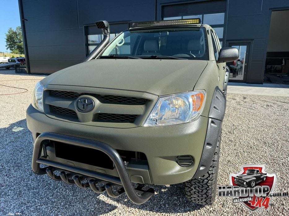 Orurowanie Przednie Niskie Kły Baranek TOYOTA HILUX 2006  2015 CZARNE