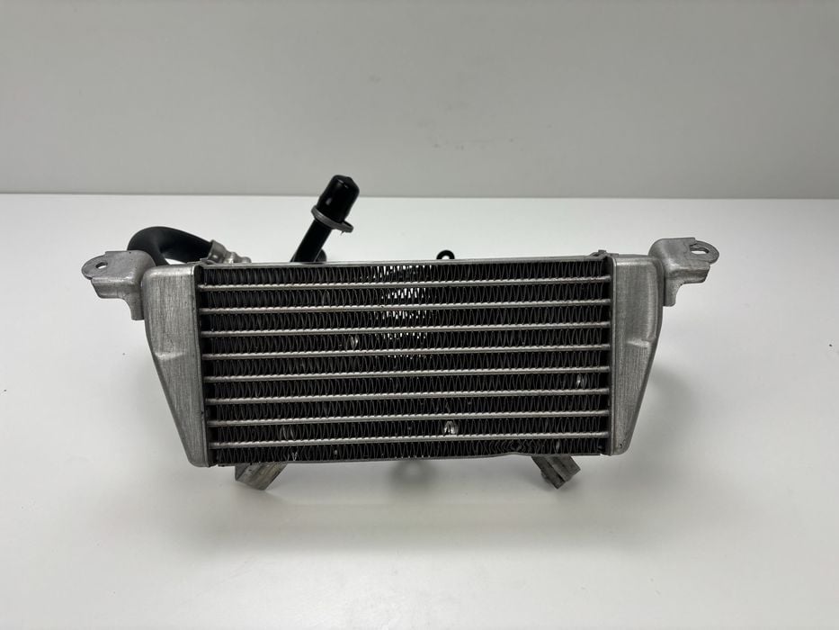 Chłodnica oleju BMW S1000RR K67 19+ ,S1000XR K69 19+,S1000R K63 20+