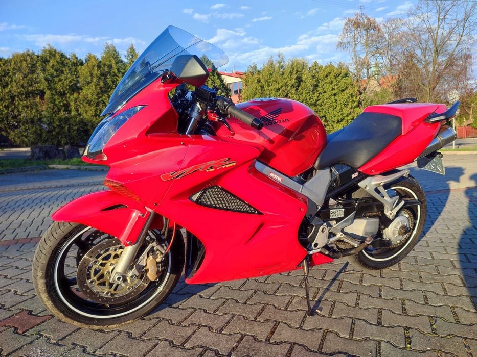 Honda VFR 800 zadbana