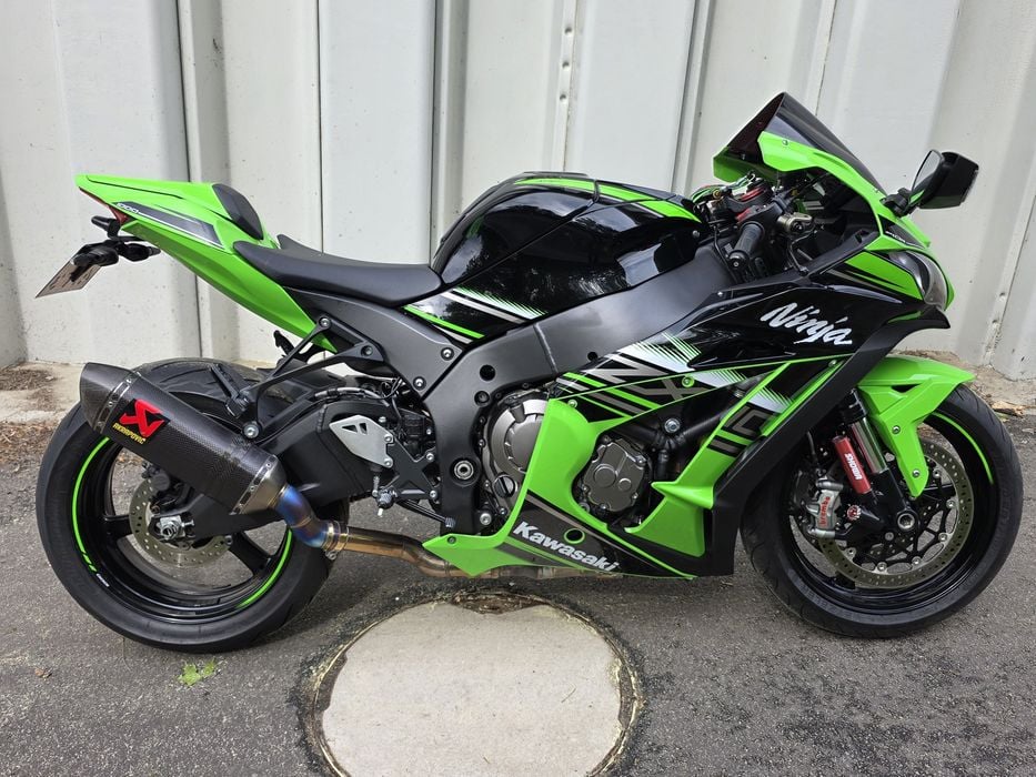 Kawasaki ZX10R KRT doinwestowana,  w świetnym stanie.