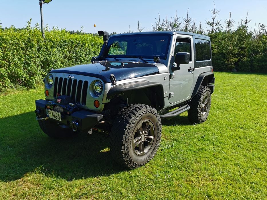 Piękny Jeep Wrangler Sahara
