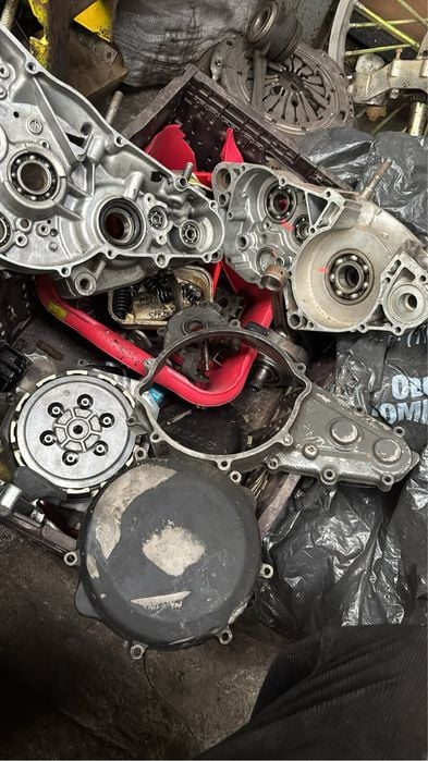 Suzuki rm 250 silnik lagi wal cylinder glowica skrzynia kartery zacisk