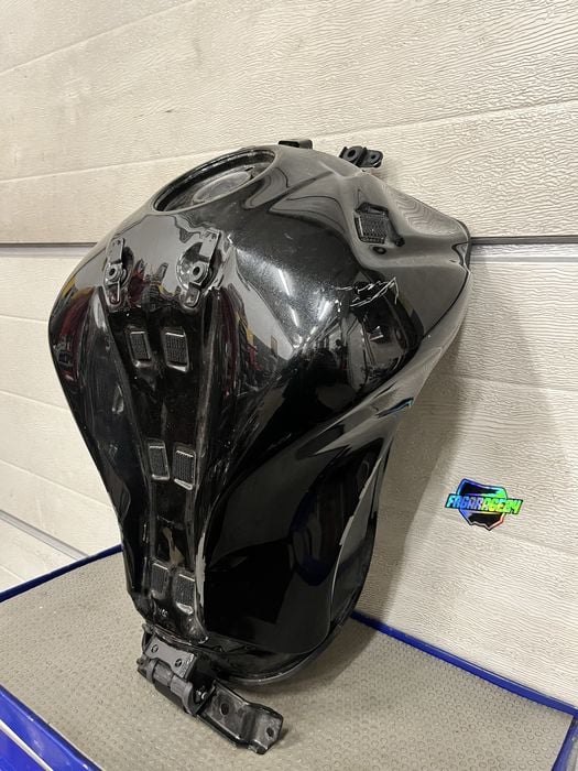 Zbiornik paliwa bak kawasaki z 1000