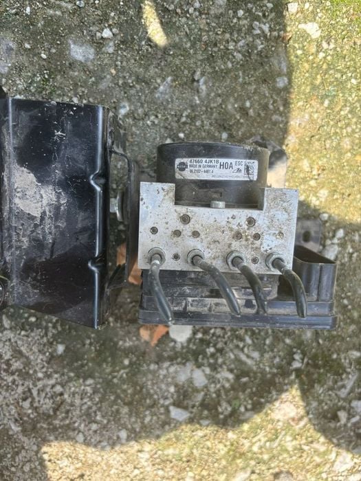 nissan navara d23 2.3dci pompa abs 476604jk1b