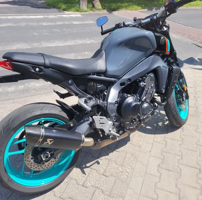 Yamaha MT09 21r-23r 3gen cyklop CP3 tłumik wydech Akrapovic