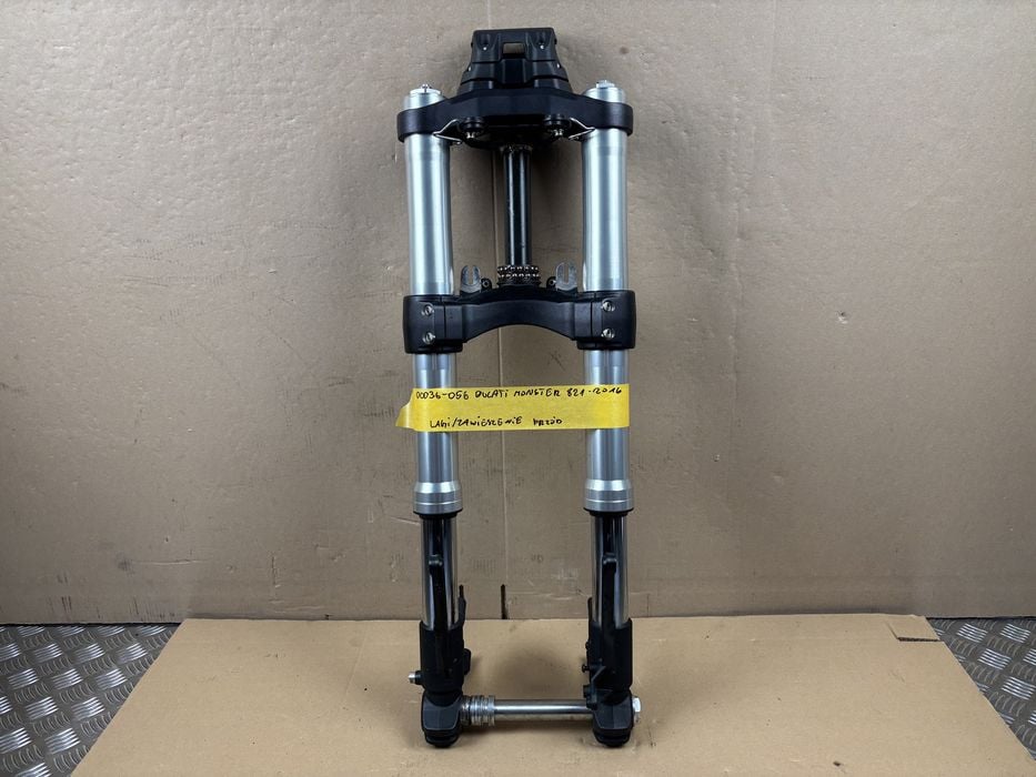 Ducati Monster 821 Zawieszenie Przód Lagi Laga Prawa Lewa Półki Ośka