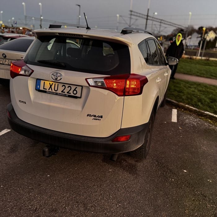 Toyota RAV4 2014 rok