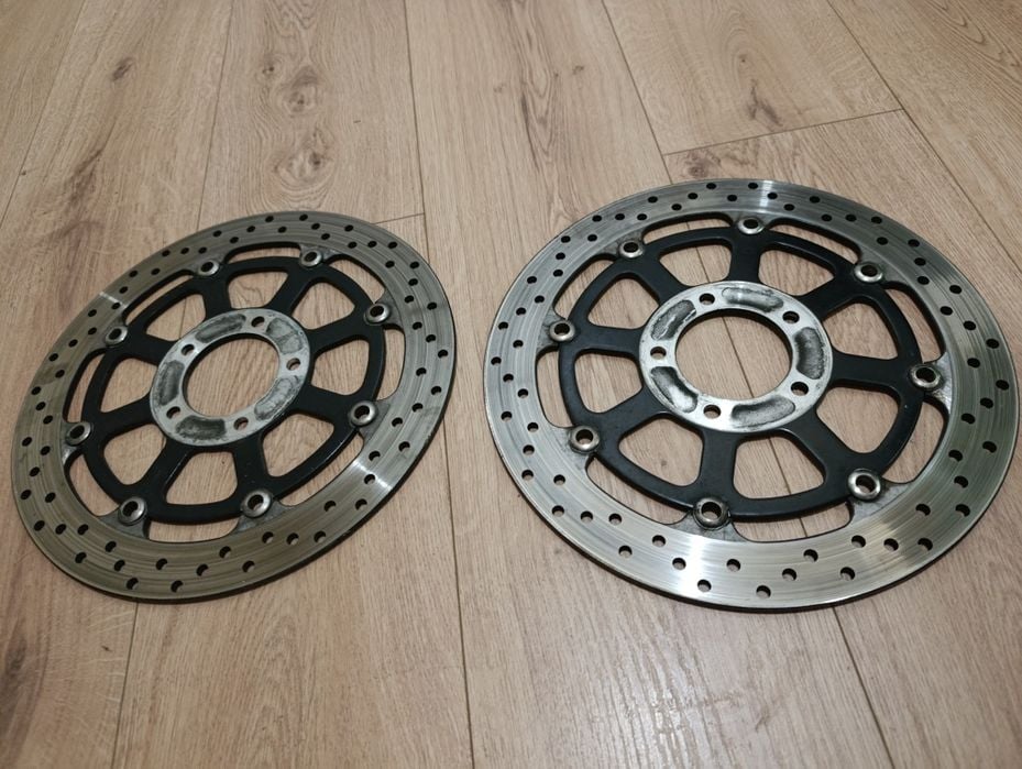Tarcza hamulcowa Suzuki GSXR