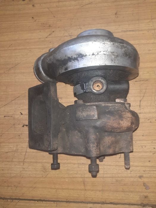 Nissan Patrol Y60 2.8 turbina turbosprężarka