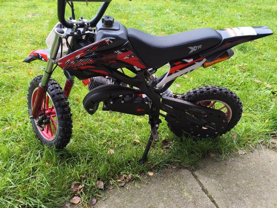 Sprzedam crossa 50 cm³ – sprawny, idealny dla początkujących!