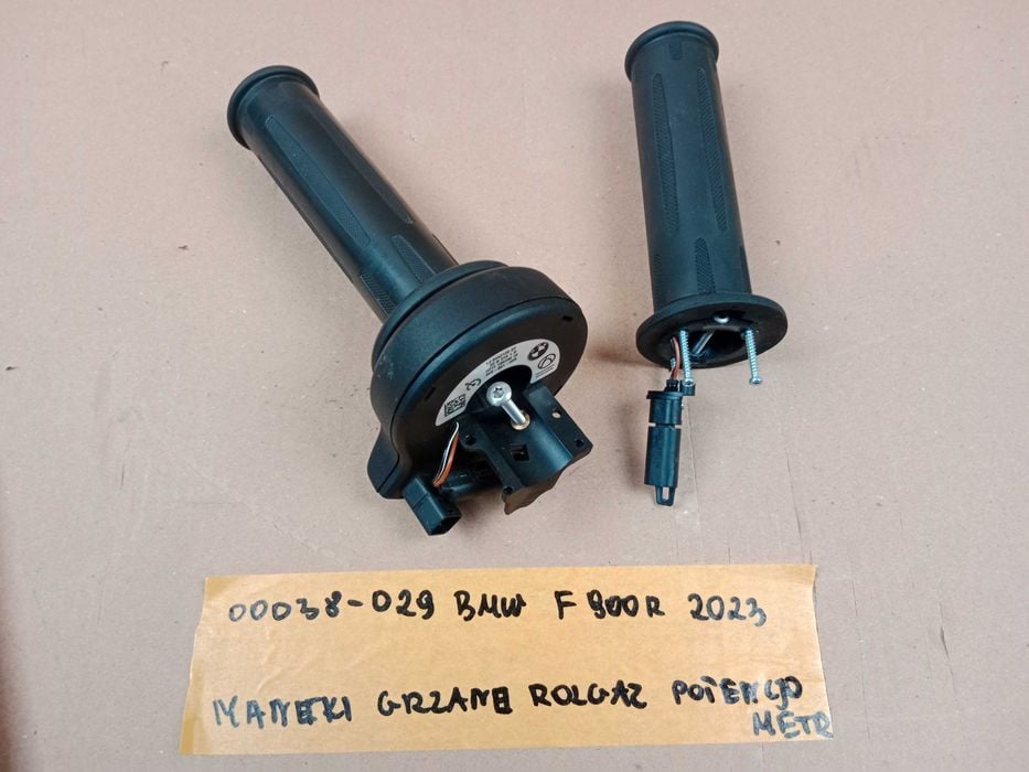 BMW F900R K83 Manetki Grzane Rolgaz Potencjometr Manetka Prawa Lewa