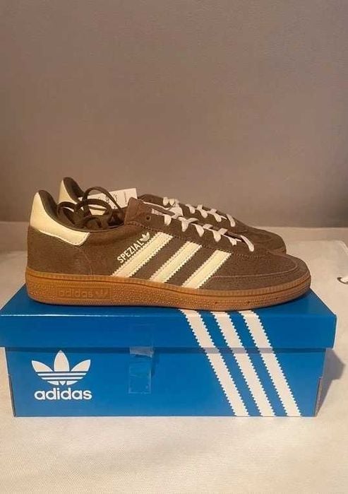 Buty sportowe  adidas_Handball_Spezial R.38.5