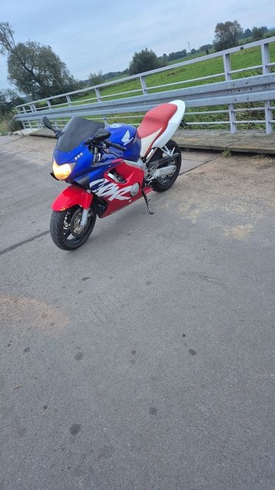 Honda cbr 600 f4