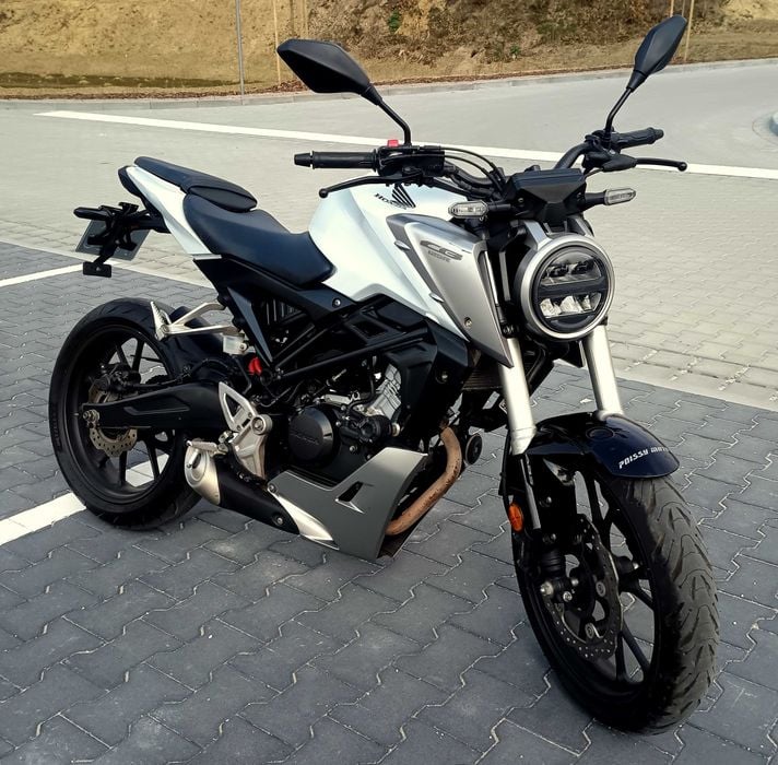 Wynajem motocykla HONDA CB 125R ABS | Elastyczne pakiety | Transport pod adres