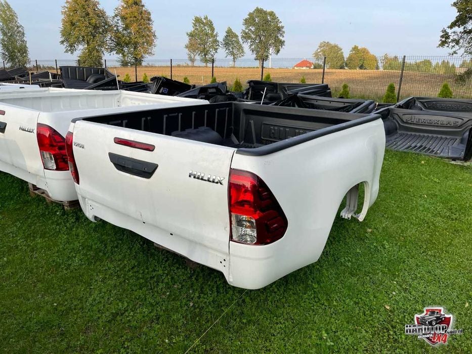 Kuweta Toyota Hilux 1,5 kabiny na pakę wykładzina