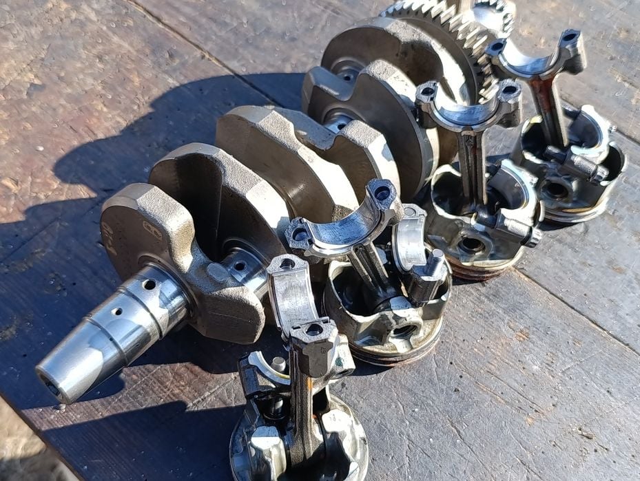 Bardzo dobry wał Yamaha FZ6 2004 - 2009r korbowody tłoki korbowód tłok